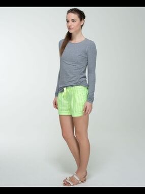 Lululemon Spring Break Away ShortDeauville Stripe Clear Mint Solid size 8